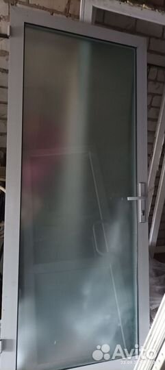 Алюминиевые двери бу