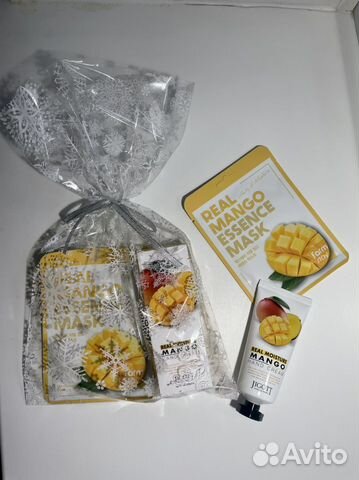 Новогодний подарочный набор корейской косметики