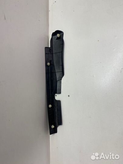 Накладка крыла передняя правая Toyota Camry