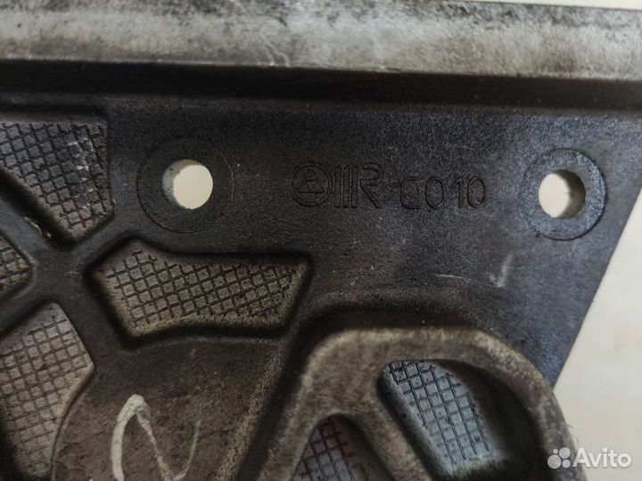 Кронштейн тнвд opel zafira B 1.9cdti 55187918