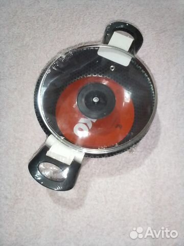 Кастрюля с крышкой 2 л новая