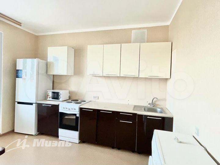 2-к. квартира, 70 м², 9/16 эт.