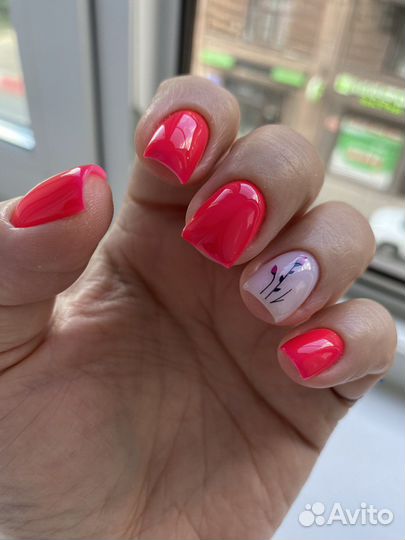 Маникюр и педикюр