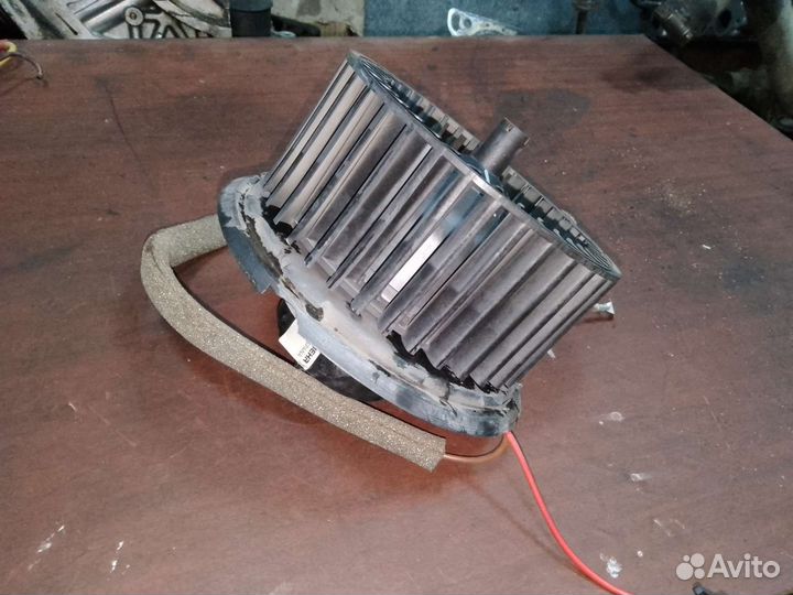 Моторчик печки Volkswagen Polo 3