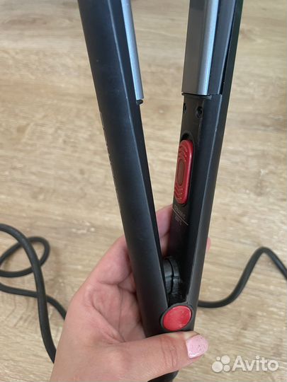 Выпрямитель для волос Rowenta