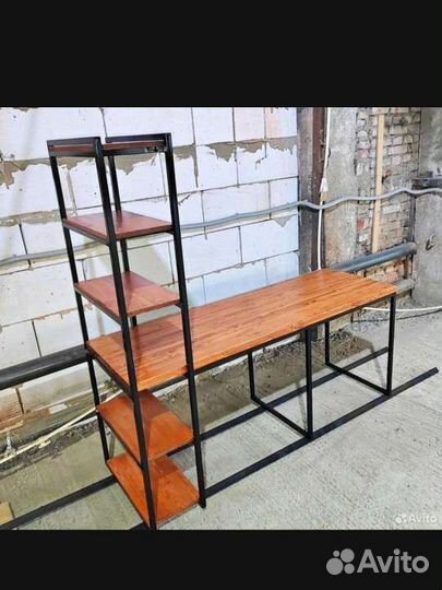 Компьютерный стол