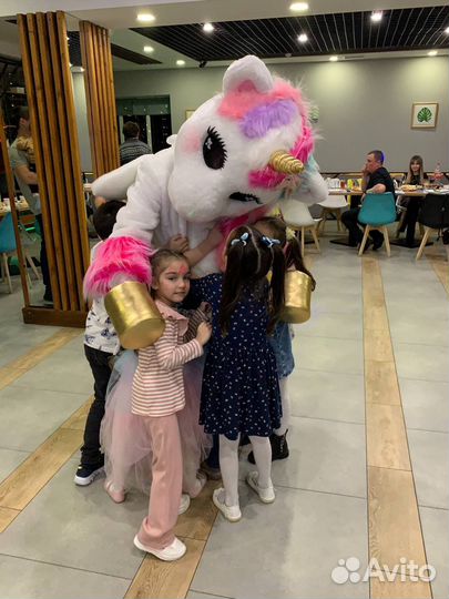 Ростовая кукла единорог аниматор поздравление