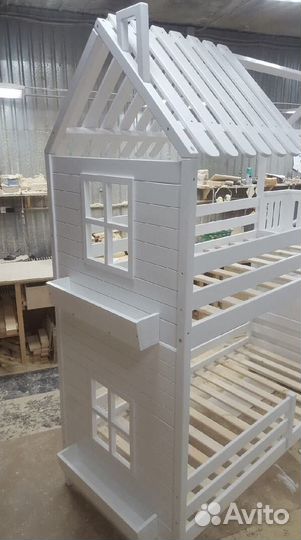 Детская кровать домик