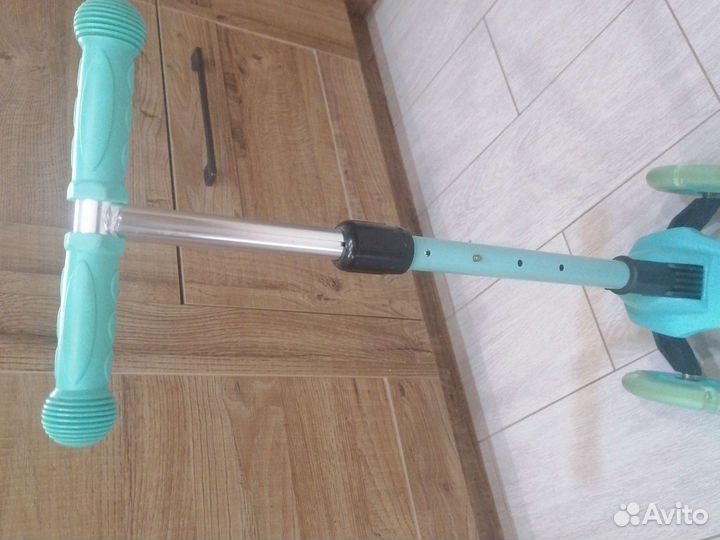 Самокат детский трехколесный