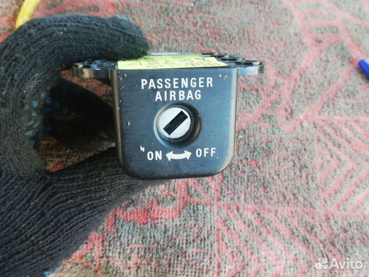 Выключатель пассажирской подушки Митцубиси ASX