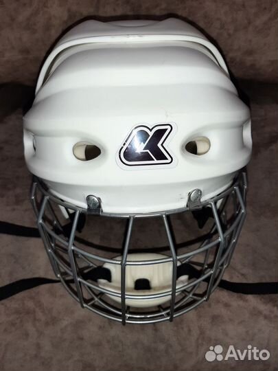 Шлем хоккейный