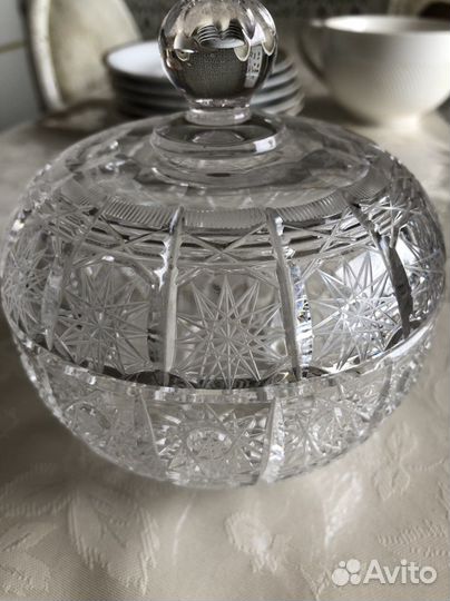 Много посуды, листайте карусель