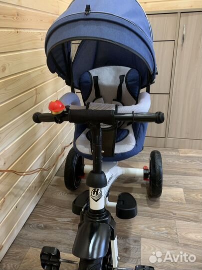 Трехколесный велосипед