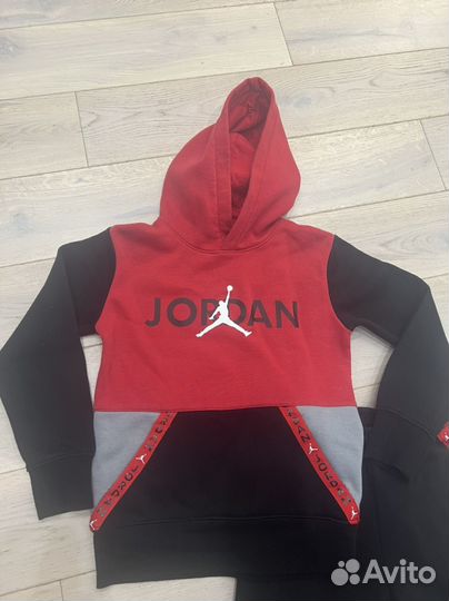 Спорт костюм