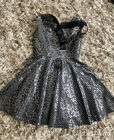 Платье для девочки праздничное