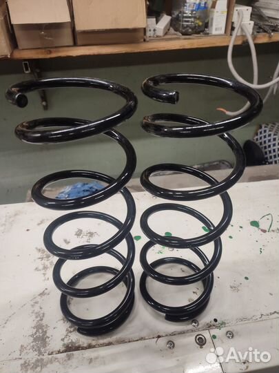 Пружины передние KYB RK4803