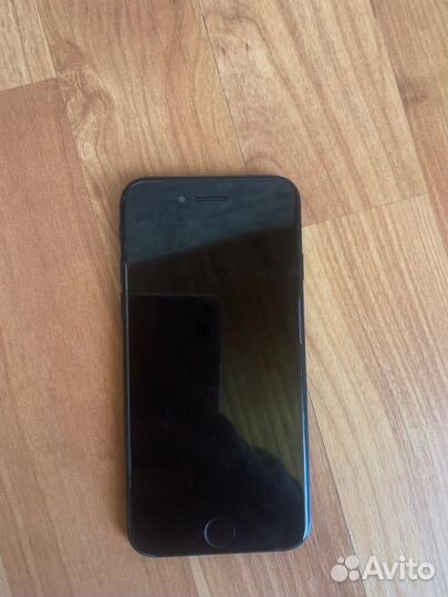 iPhone SE (2020), 128 ГБ