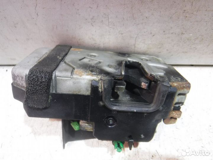 Замок двери передней правой Saab 9-5