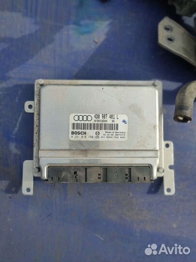 Блок управления audi A8 D2 двигателем 4D0907401L