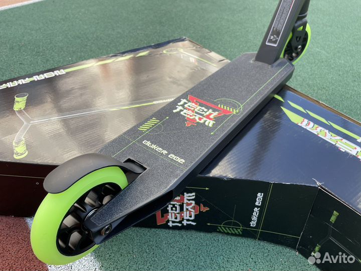 Самокат, Tech Team Duker 202