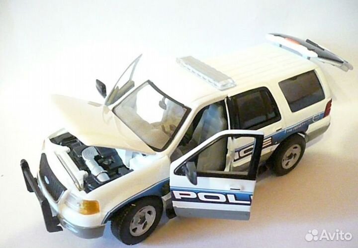 Gearbox.ford expedition.police.1:43