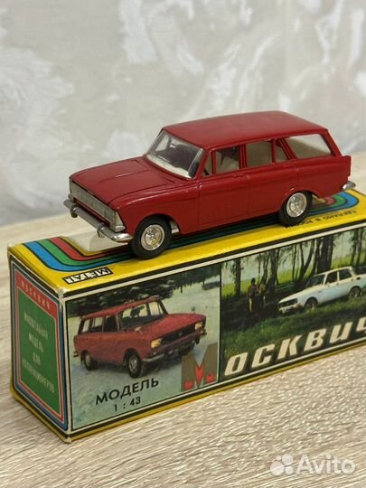 Модель автомобиля Москвич 427