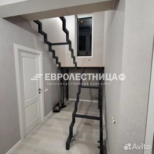 Лестница на двух косоурах