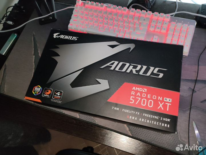 Видеокарта AMD Radeon RX 5700 XT