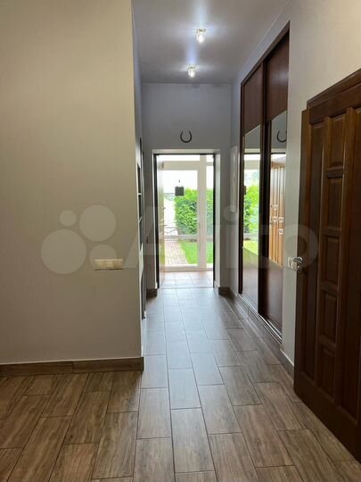 Дом 200 м² на участке 2 сот.