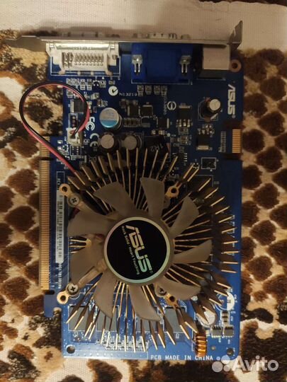 Видеокарта 8600 GT 512MB