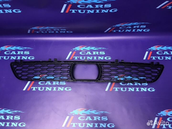 Центральная сетка (решетка) BMW G30 М пакет
