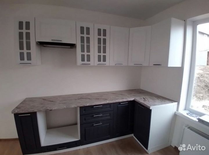 Кухонный гарнитур В наличии