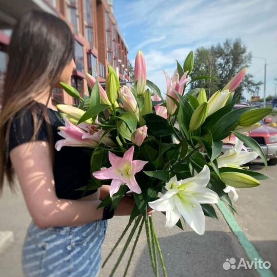 Букеты из лилий