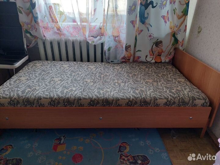 Кровать полуторка