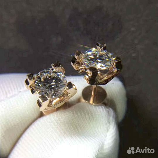 Серьги C DE Картье из розового золота 0,91ct