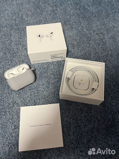 Наушники AirPods Pro(1 поколение)