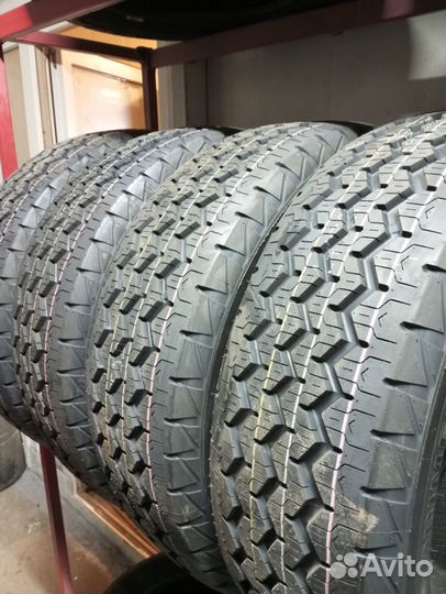 Roadmarch Primevan 9 225/70 R15C 112R