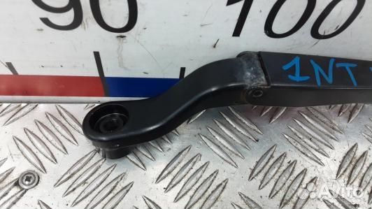 Щеткодержатель лобового стекла dodge caliber (1NT1