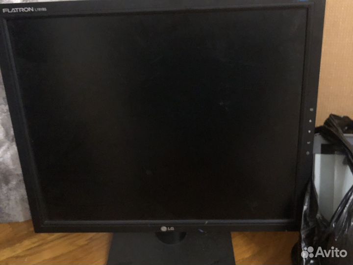Монитор LG