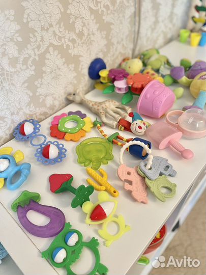 Игрушки пакетом погремушки прорезыватель
