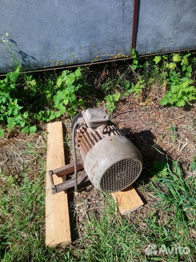 Электродвигатель бу 220/380В