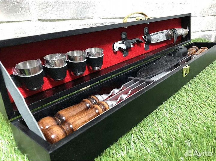 Шампура набор подарочный в кейсах