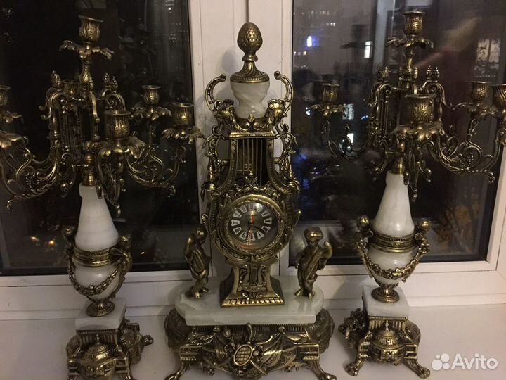 Часы citizen с канделябрами