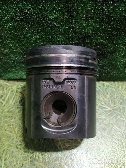Поршень Mercedes-Benz Axor 2004 457 030 07 37