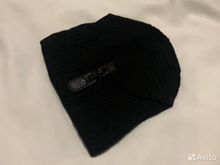 Вязаная шапка мужская