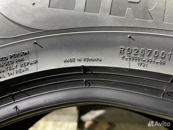Pirelli Scorpion Winter 215/70 R16