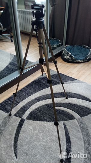 Штатив для фотоаппарата профессиональный