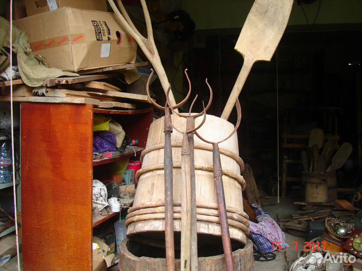 Кованные ухваты с черенком. Рогач с древком сковор