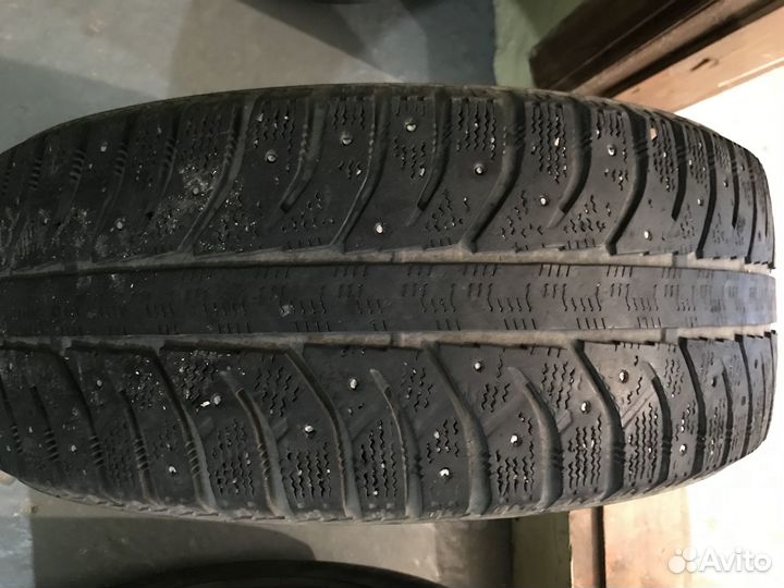 Bridgestone Ice Cruiser 7000 205/55 R16