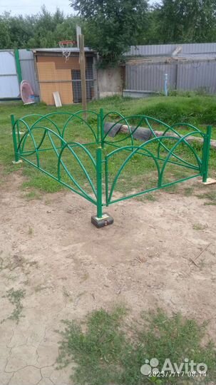 Оградки на кладбище